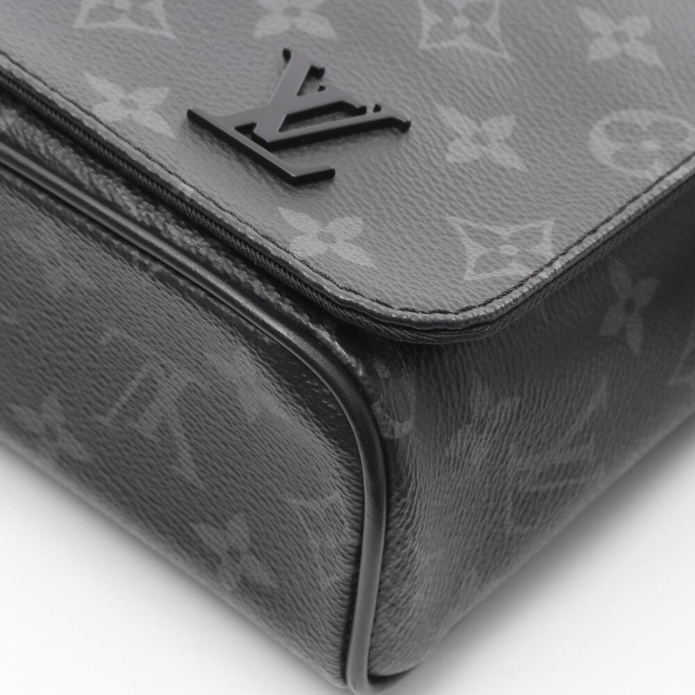 Louis Vuitton District NM Eclipse Black Shoulder Bag Black - Picture 5 of 8